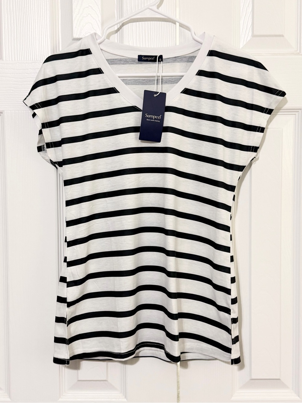 Sompcel Women's Black & White Striped V-Neck Short Sleeve Tee